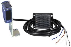 TELEMECANIQUE SENSORS XUK1ARCNL2H60 Photoelectric Sensor, OsiSense XU Series, Reflex, 7 m, Relay, 24 V to 240 V