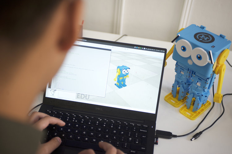 Khoa Học Người Máy cho bậc Trung Cấp